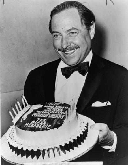 [463px-tennessee-williams-with-cake-nywts[2].jpg]