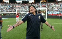 Maradona nos devuelve la pasión (sáb 28 mar)