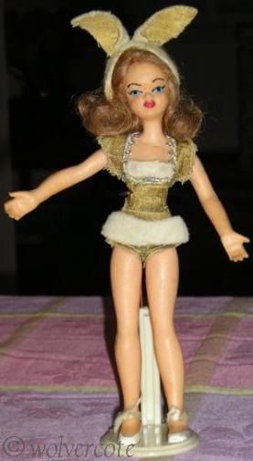 Flagg doll Bunny Girl dancer rubber vinyl