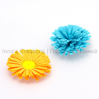 Fringed flowers (quilling)