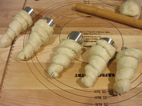 photo showing how to make the horns