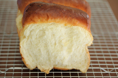 photo of a loaf of milk bread