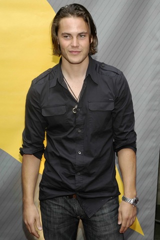 [taylorkitsch23.jpg]