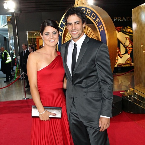 [Mitchell Johnson with his girlfriend jessica[4].jpg]