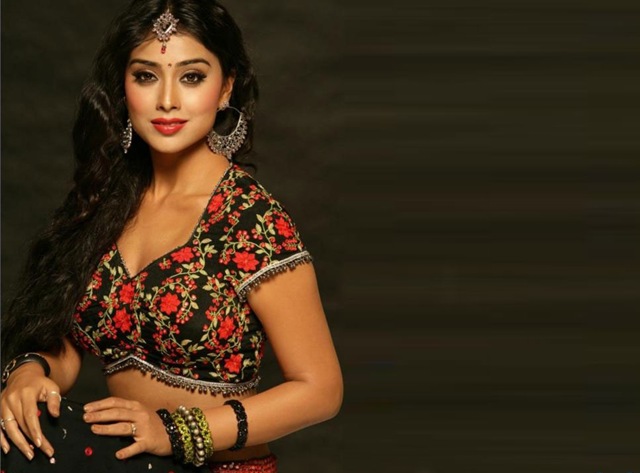 [shriyasaran04.jpg]