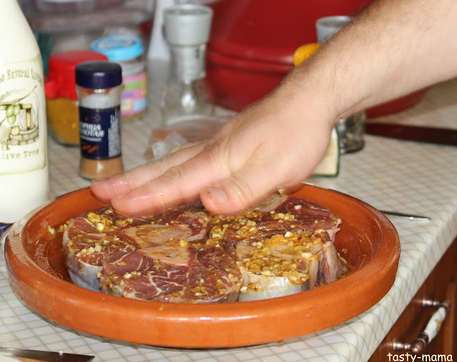 Тажин из говядины с сухофруктами - мастер класс от Азиза 
