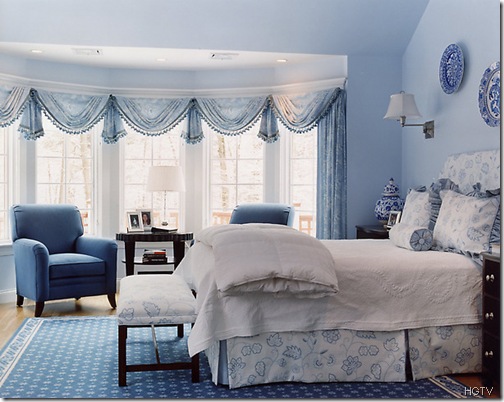 sue-adams-blue-bedroom_hgtv
