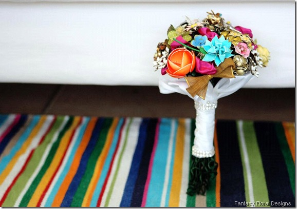 fantasy-florals-brooch-bridal-bouquets-vintage-chic-colorful-vibrant wedding-pictures onewed