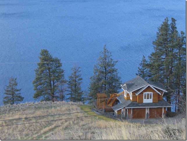 Dream House Above the Lake [27Dec05]