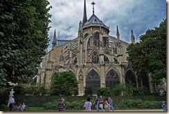 Notre Dame de Paris vue du square Jean XXIII