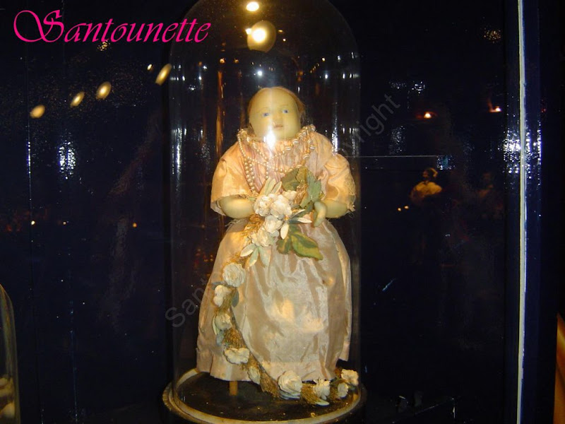 Santon ancien en cire Jésus santon du musée santon du musée de l'Aumérade