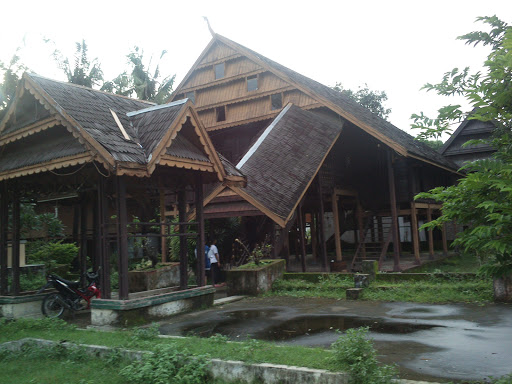 Miniatur Rumah Adat Bantaeng