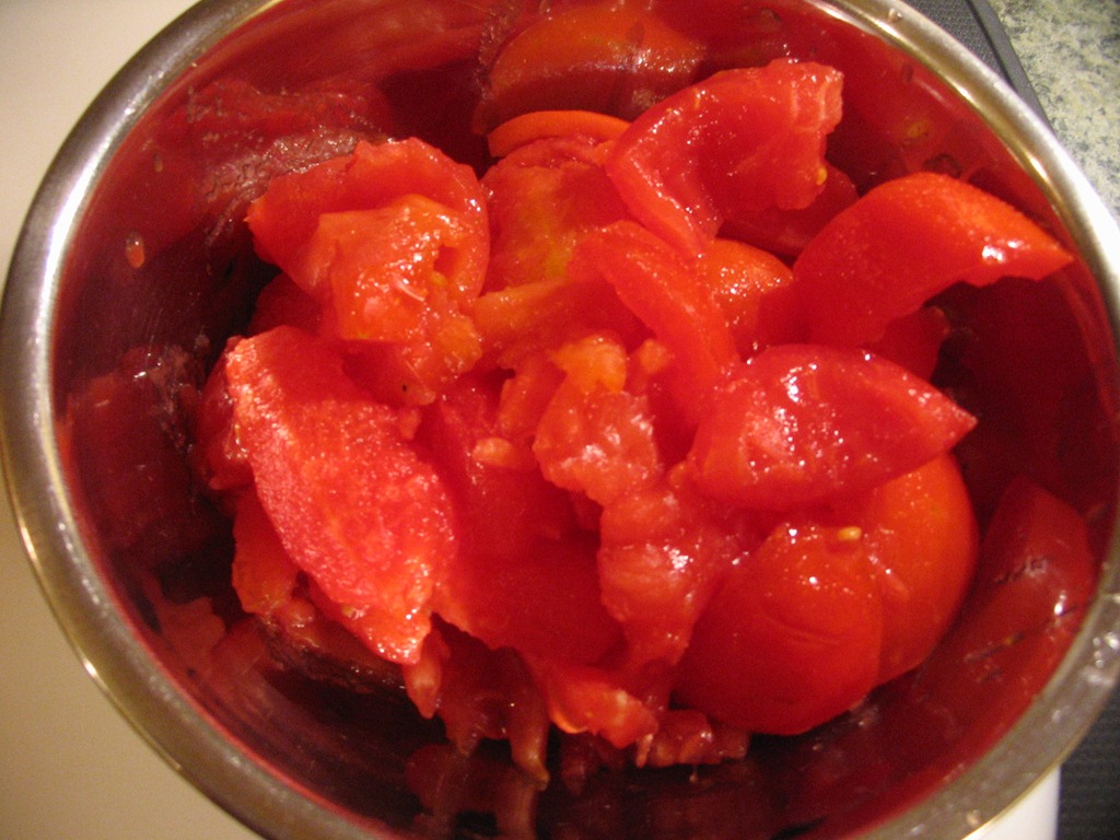 [cut-tomatoes1029107.jpg]