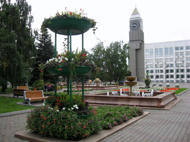 811. Клумбный Красноярск - 2010 