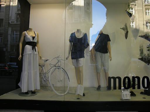 cím: Mono Fashion 1054 Budapest, Kossuth Lajos utca 20