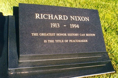[Nixon Grave[3].jpg]