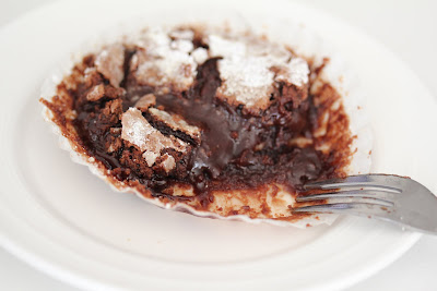 close-up photo of a lava cake