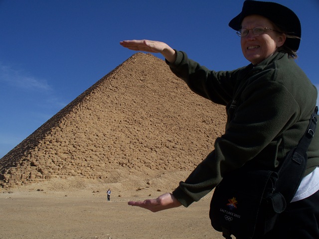 [12-29-2009 012 Dashur - Red Pyramid[2].jpg]