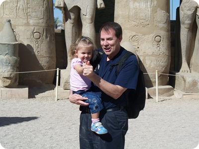 12-19-2009 042 Rachel & Grandpa, Luxor temple