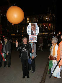 V. kerület,  Belváros, 5. kerület,  Fidesz, Budapest,  Vörösmarty tér,  2010. április 25, második forduló,  képek,  fotók. pictures,  fotók,  buli,  