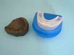 When comparing the mouthpiece to a more contemporary device you can definately see how little things have changed