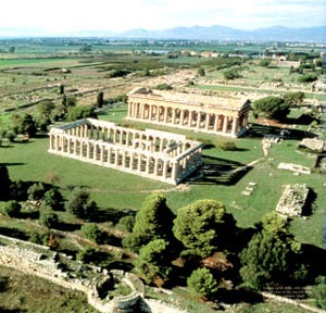 [paestum-templi[5].jpg]