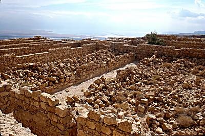 [Masada_storehouses_51-03tb_wr[5].jpg]