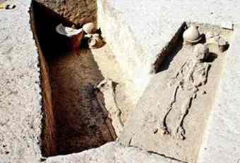 Harappan graves at Rohtak village (Farmana)_01