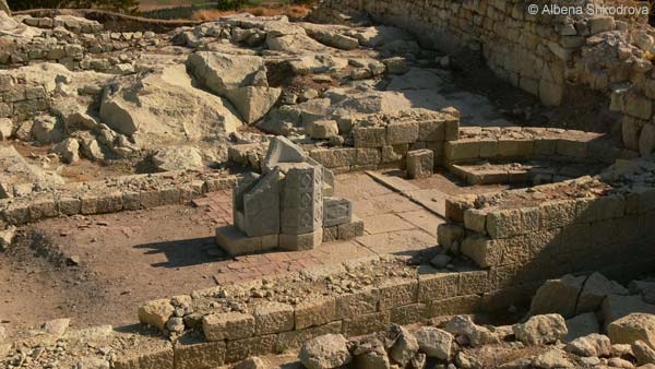 [bulgaria_perperikon6[5].jpg]