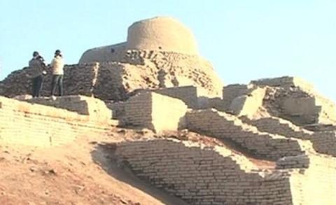 [Indus+ruins+in+Pakistan+best+480[5].jpg]