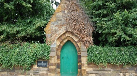 [_48638502_dsc_0942[5].jpg]