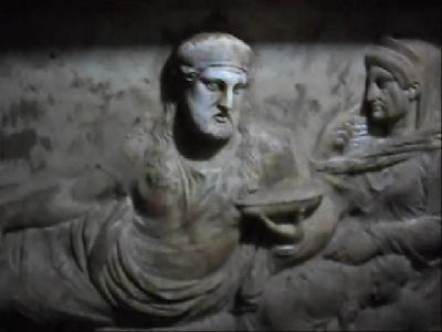 [illegal-excavation-reveals-an-important-discovery-2010-08-08_l[5].jpg]