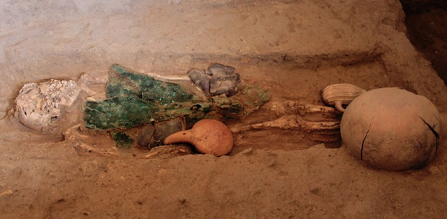 [Archaeologists-2[7].jpg]