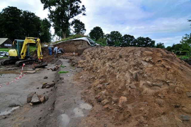 [image-124383-galleryV9-fwcw[5].jpg]