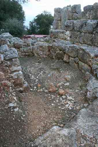 Ayios Athanasios_Palace of Odysseus_15