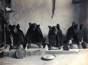 [800px-Hopi_mealing_trough-300x224[5].jpg]