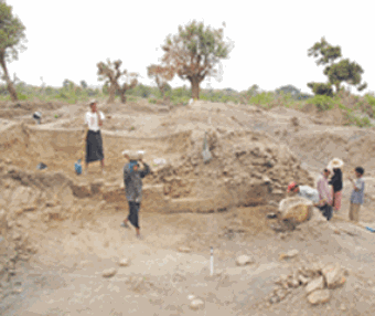 Excavations at Mound 44 in the ancient Pyu city of Sriskshetra.