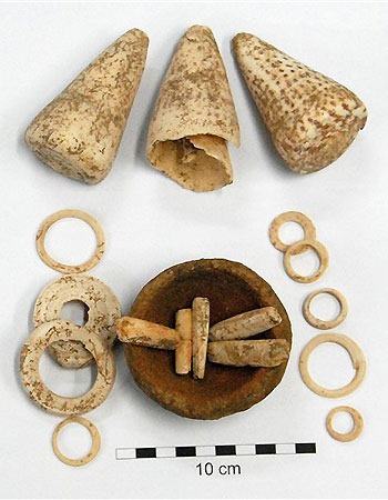 [1_23_fiji_lapita_2[5].jpg]