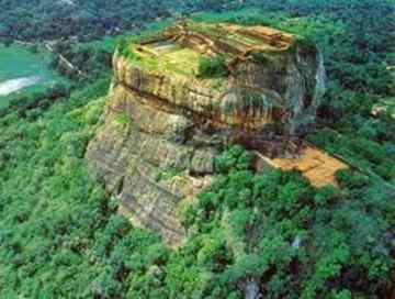 The rock fortress and palace ruin situated in the central Matale District 