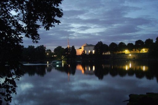 [ALeqM5jU9OeRQqMly2GBXau3EuXkT0PfHA[6].jpg]