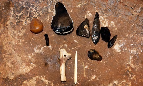 [stone-age-tools-pre-histo-006[5].jpg]
