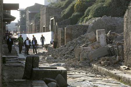 [2010-11-06t164100z_01_btre6a51acj00_rtroptp_3_italy.grid-8x2[5].jpg]