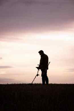 Simon Richardson at work with his metal detector on the site of the Battle of Towton, near Tadcaster 