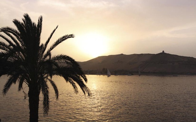 [nile-river-zoom[5].jpg]