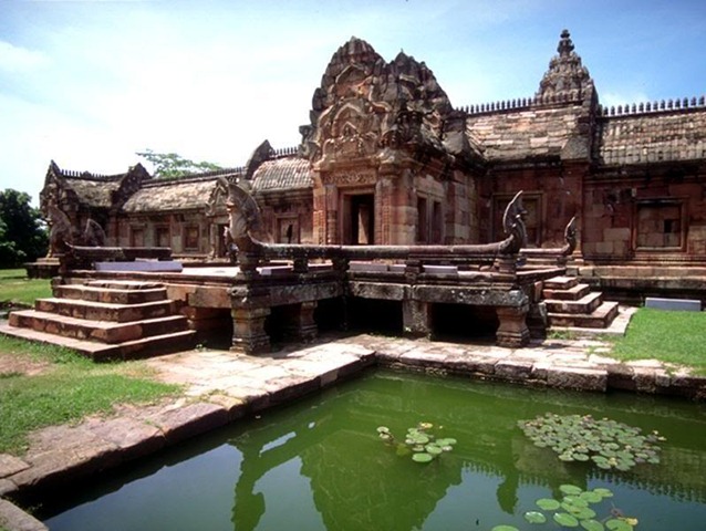 [145448067HLxpqZ_ph5.jpg]