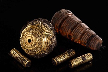 Richly decorated jewellery made of gold and amber suggest that a woman was buried in the tomb, archeologists say. The subterranean chamber was uncovered at the prehistoric Heuneburg hill fort near the town of Herbertingen in south-western Germany.