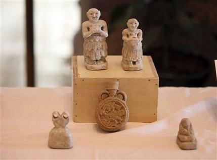 [Iraq_Artifacts_JPEG_536615e4.jpg]