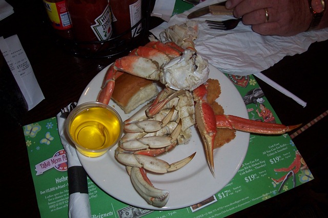 [2010 Crab dinner 001[2].jpg]