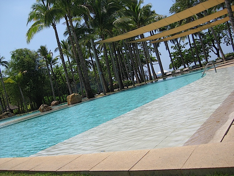swimming pool of Anvaya Cove Beach and Nature Club