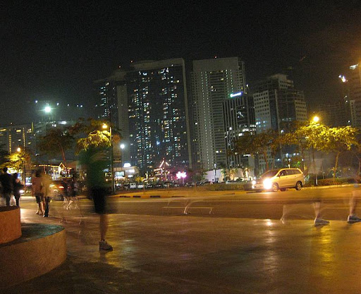 late night runners in Bonifacio Global City in Taguig